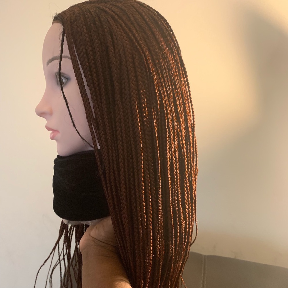 Braided wig - Picture 8 of 8